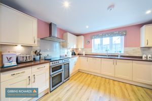 Kitchen- click for photo gallery